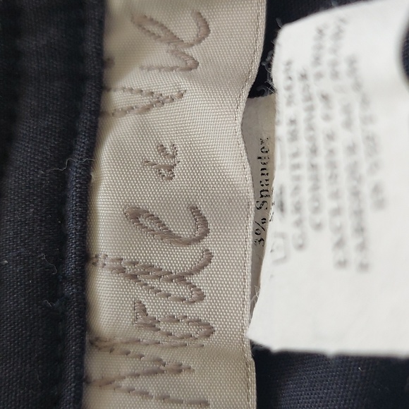 "Mode de Vie" Capri pants, size 12. Navy color - Picture 8 of 9